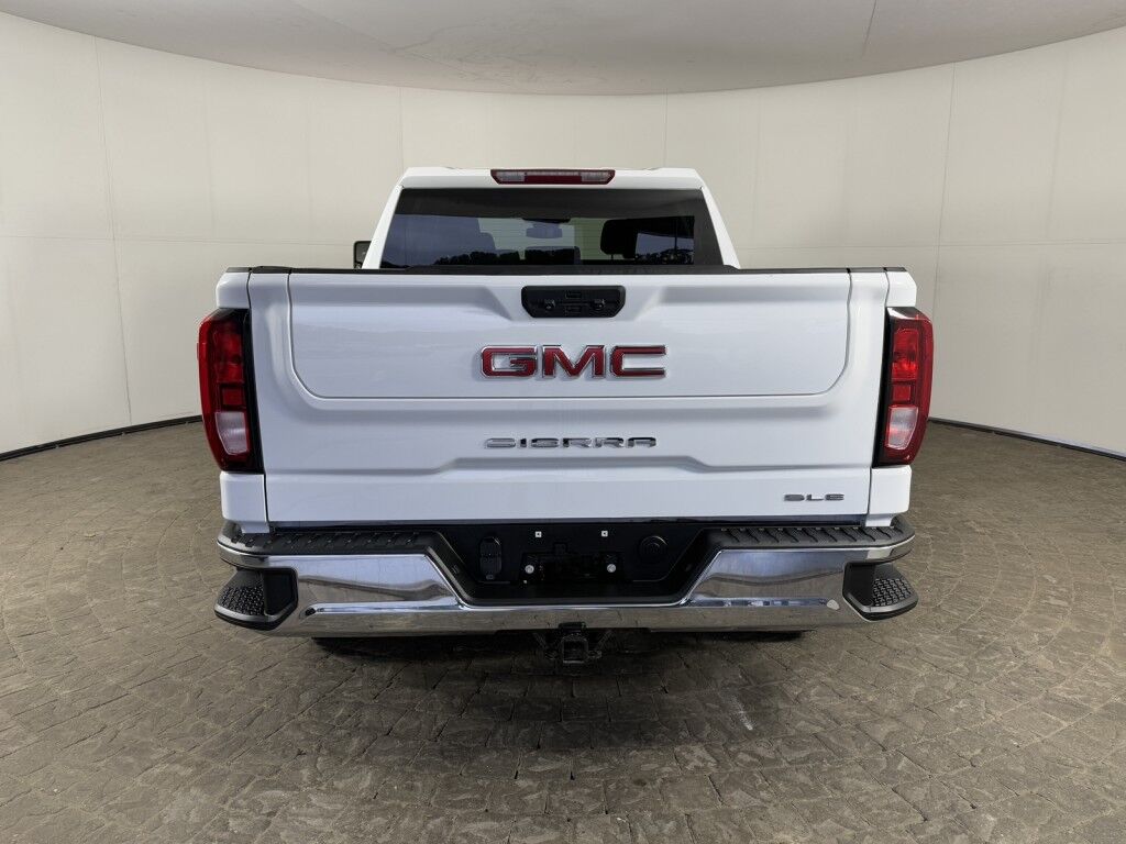 2022 GMC Sierra 1500 4WD Crew Cab SLE Maumee OH