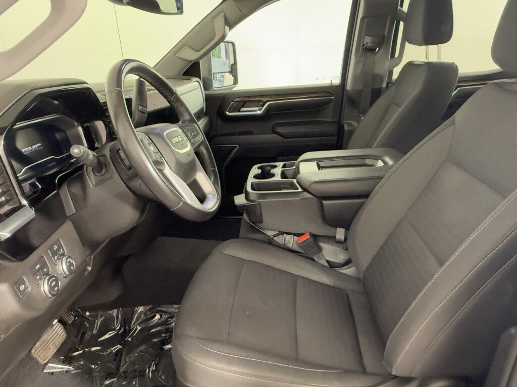 2022 GMC Sierra 1500 4WD Crew Cab SLE Maumee OH