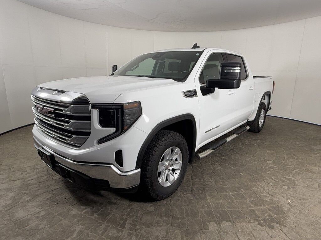 2022 GMC Sierra 1500 4WD Crew Cab SLE Maumee OH