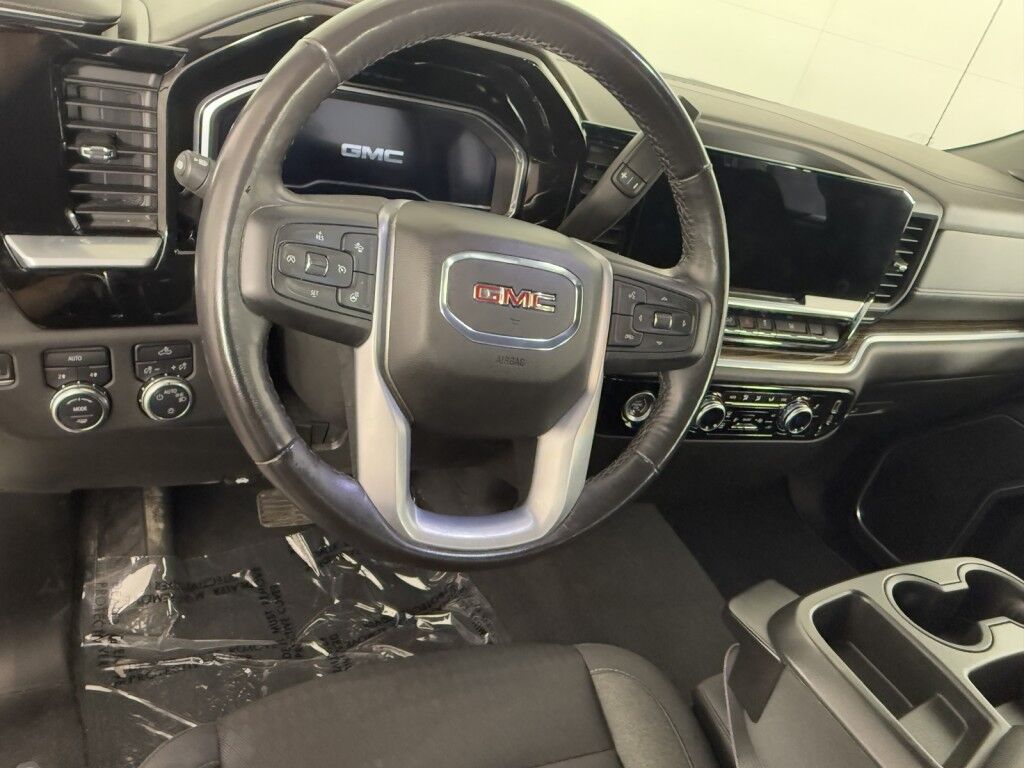 2022 GMC Sierra 1500 4WD Crew Cab SLE Maumee OH