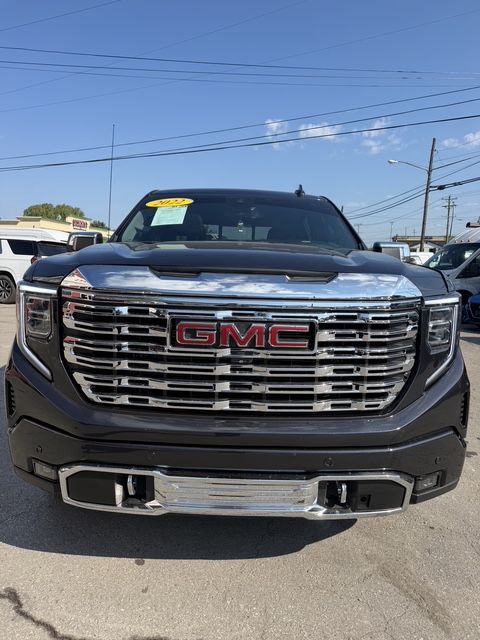 2022 GMC Sierra 1500 4WD Crew Cab Short Box Denali