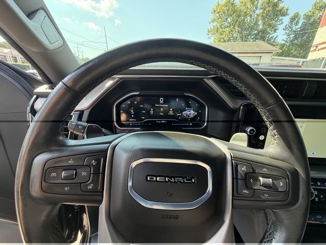 2022 GMC Sierra 1500 4WD Crew Cab Short Box Denali