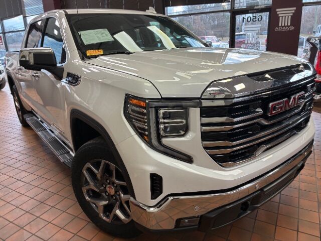 2022 GMC Sierra 1500 4WD Crew Cab Short Box SLT