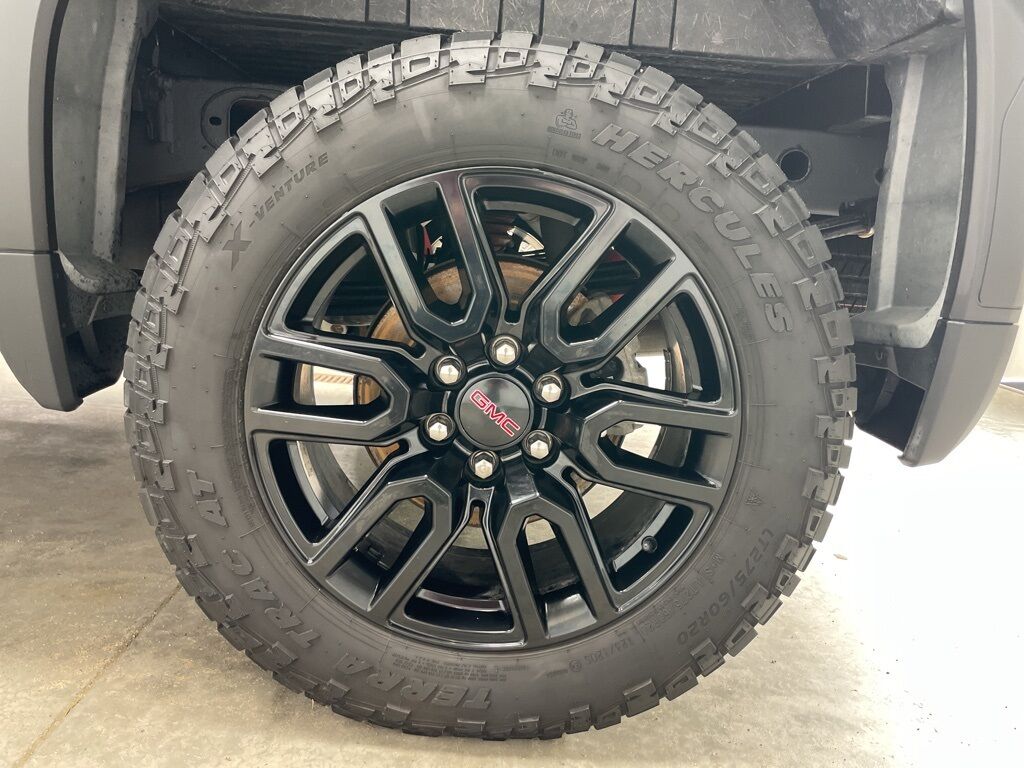 2022 GMC Sierra 1500 4x4 Crew Cab AT4 Minocqua WI