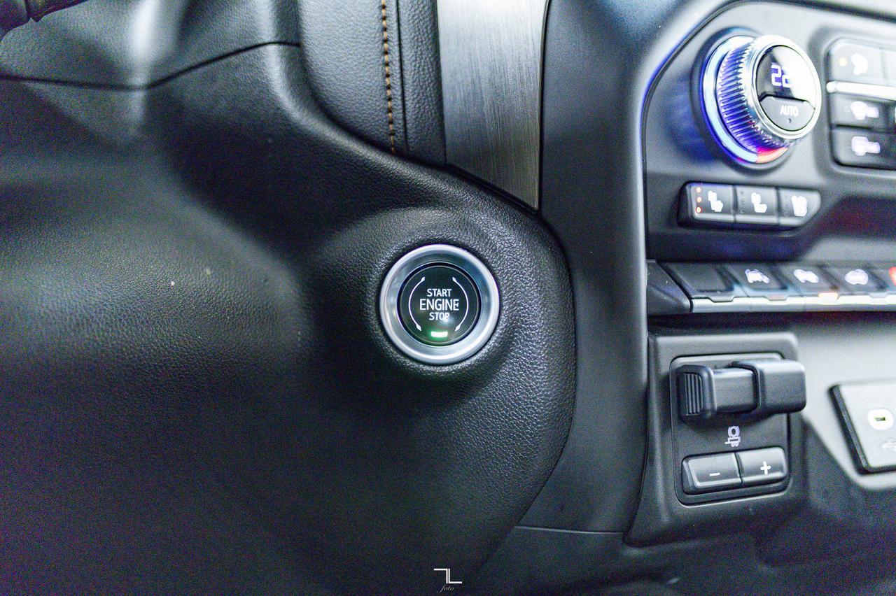 2022 GMC Sierra 1500 4x4 Crew Cab AT4 Leather Nav BCam Red Deer AB