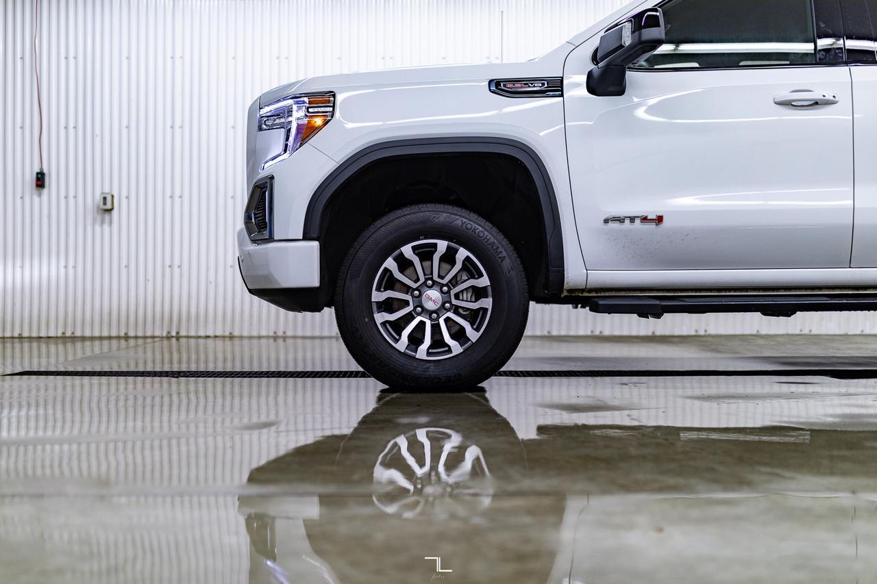 2022 GMC Sierra 1500 4x4 Crew Cab AT4 Leather Nav BCam Red Deer AB