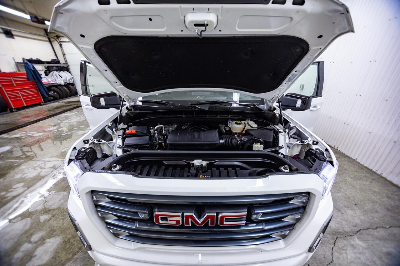 2022 GMC Sierra 1500 4x4 Crew Cab AT4 Leather Nav BCam Red Deer AB