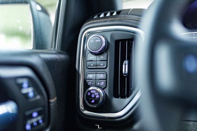 2022 GMC Sierra 1500 4x4 Crew Cab AT4 Leather Nav BCam Red Deer AB