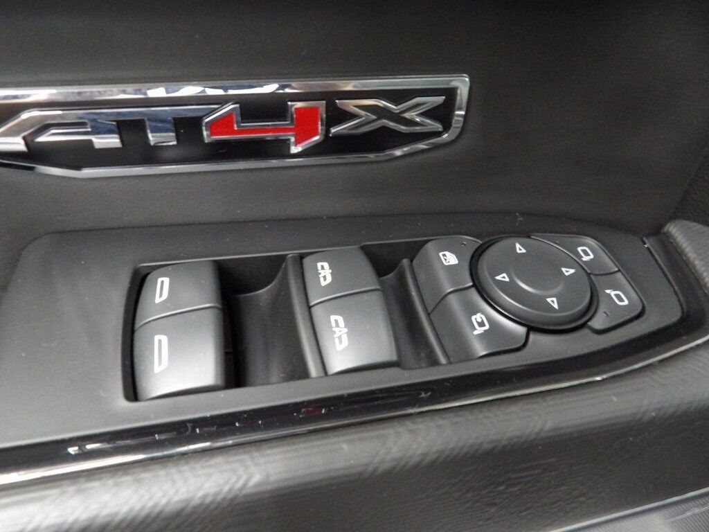 2022 GMC Sierra 1500 4x4 Crew Cab AT4X Fond du Lac WI