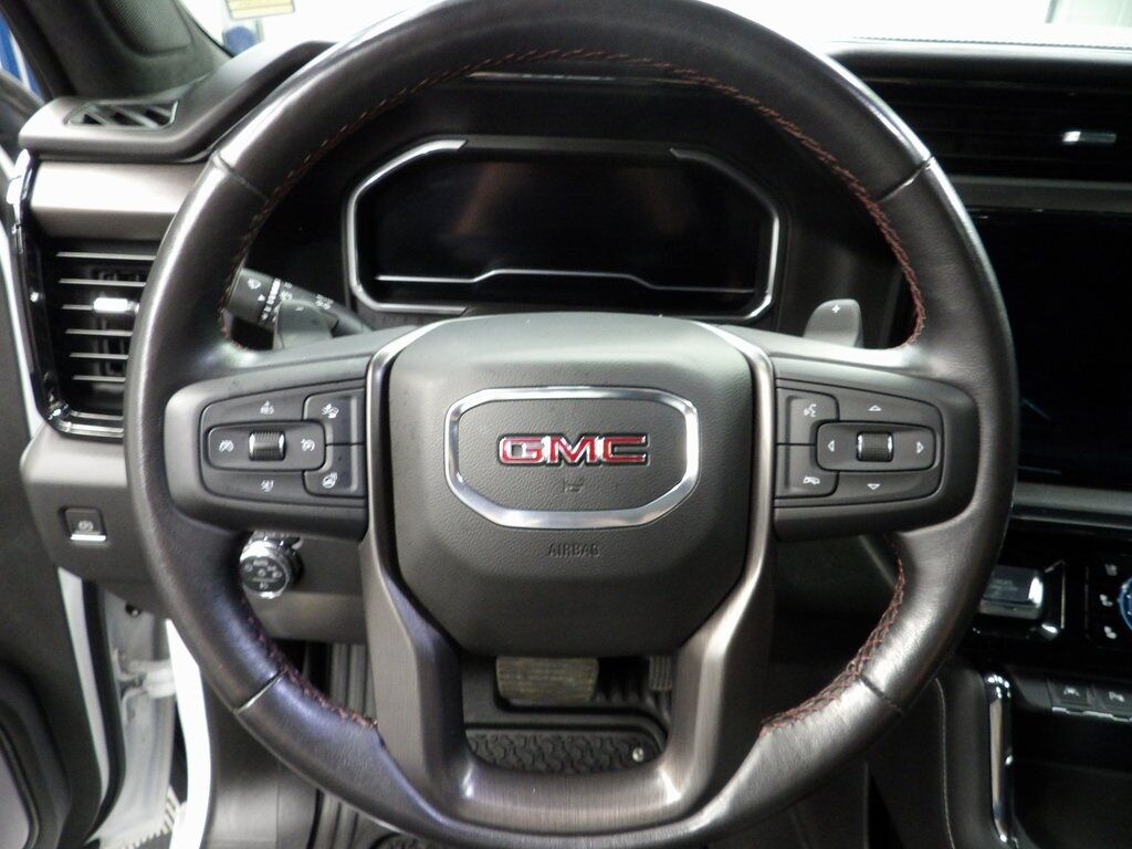 2022 GMC Sierra 1500 4x4 Crew Cab AT4X Fond du Lac WI