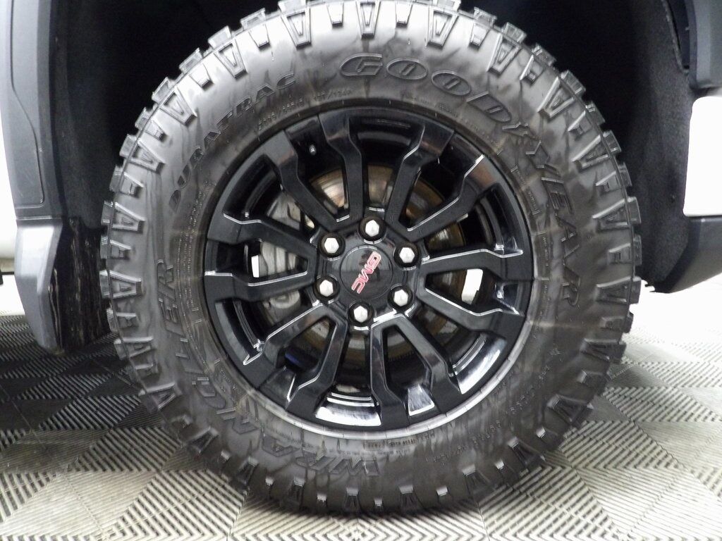 2022 GMC Sierra 1500 4x4 Crew Cab AT4X Fond du Lac WI