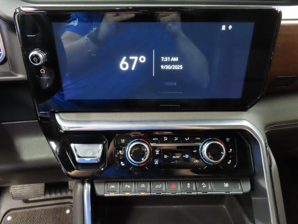 2022 GMC Sierra 1500 4x4 Crew Cab Denali Fond du Lac WI