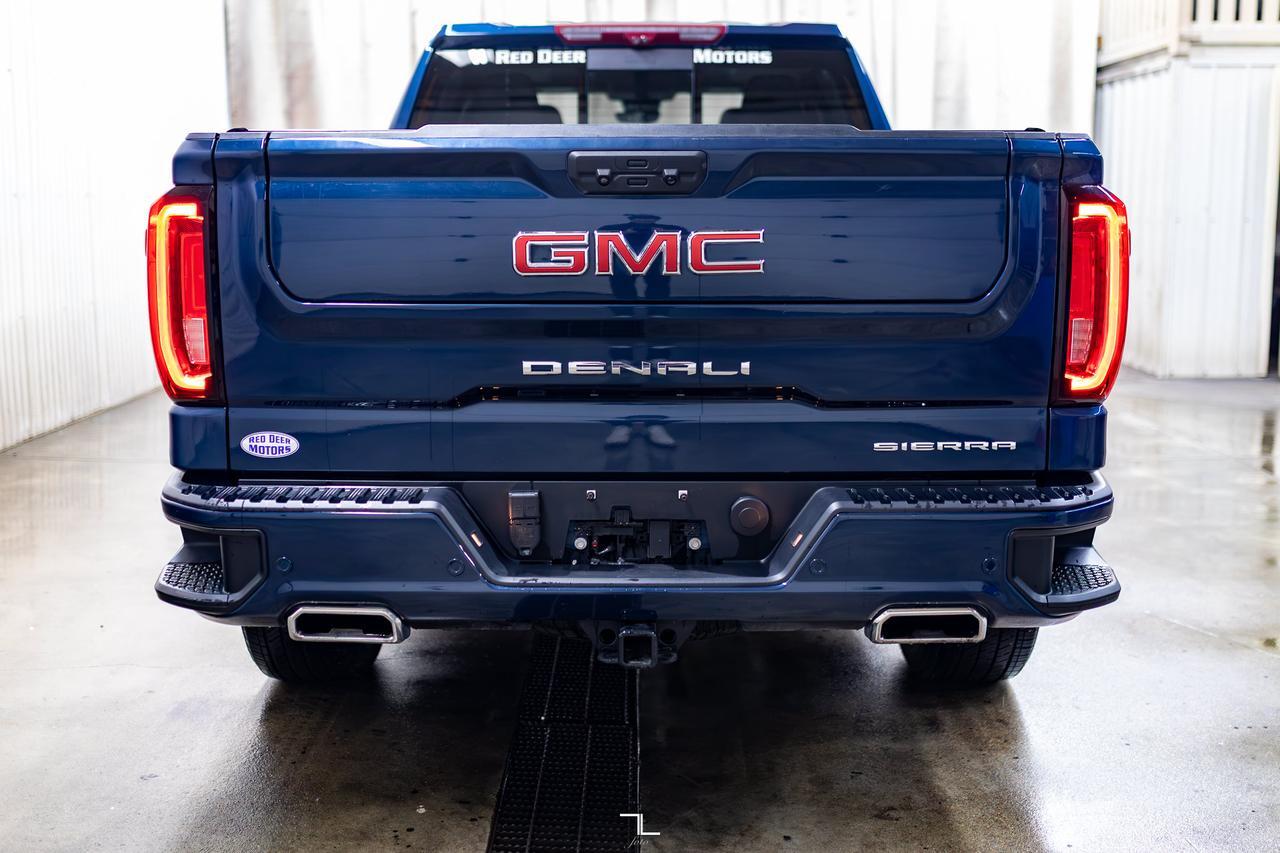 2022 GMC Sierra 1500 4x4 Crew Cab Denali Leather Roof Nav BCam Red Deer AB