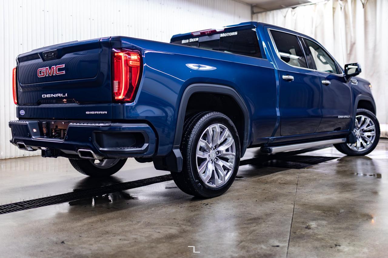 2022 GMC Sierra 1500 4x4 Crew Cab Denali Leather Roof Nav BCam Red Deer AB