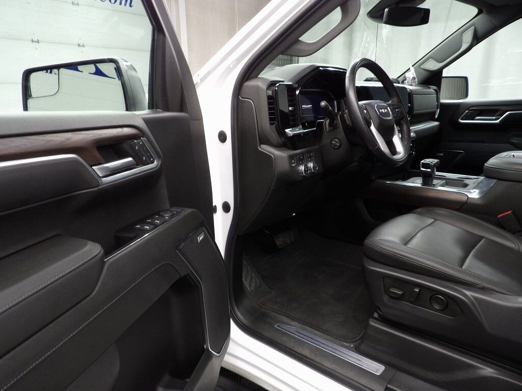 2022 GMC Sierra 1500 4x4 Crew Cab SLT Fond du Lac WI