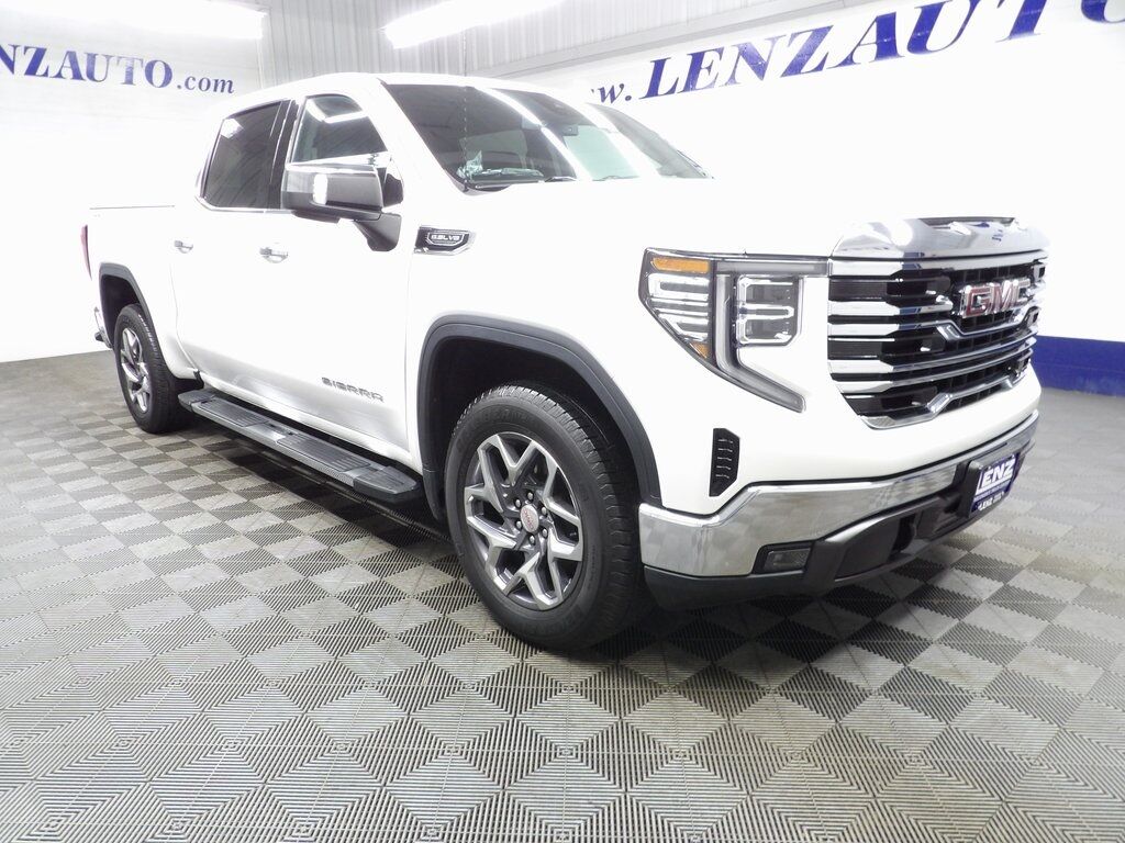 2022 GMC Sierra 1500 4x4 Crew Cab SLT Fond du Lac WI