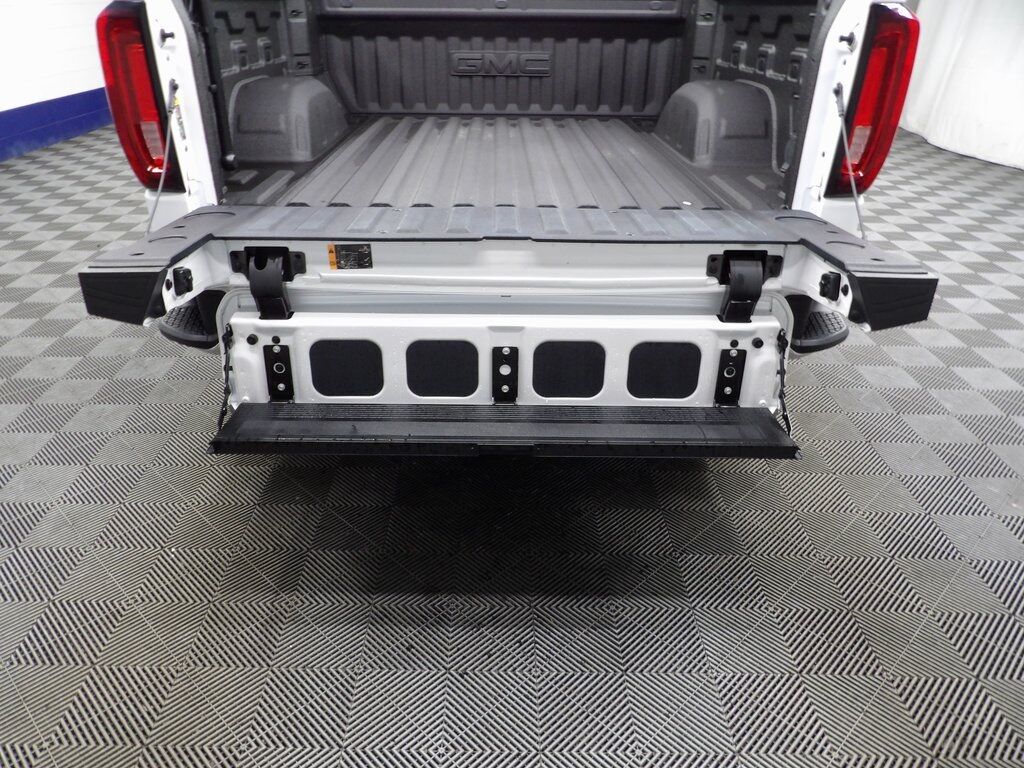 2022 GMC Sierra 1500 4x4 Crew Cab SLT Fond du Lac WI