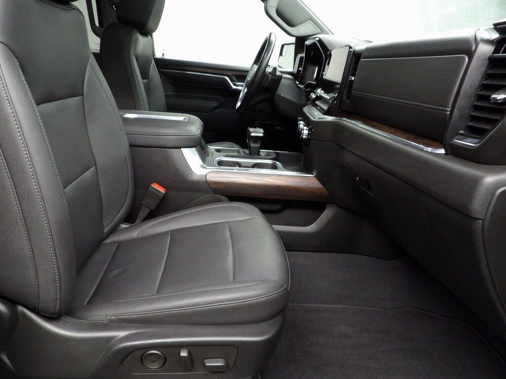 2022 GMC Sierra 1500 4x4 Crew Cab SLT Fond du Lac WI