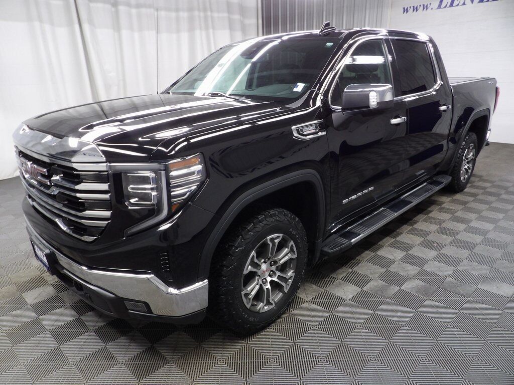 2022 GMC Sierra 1500 4x4 Crew Cab SLT Fond du Lac WI