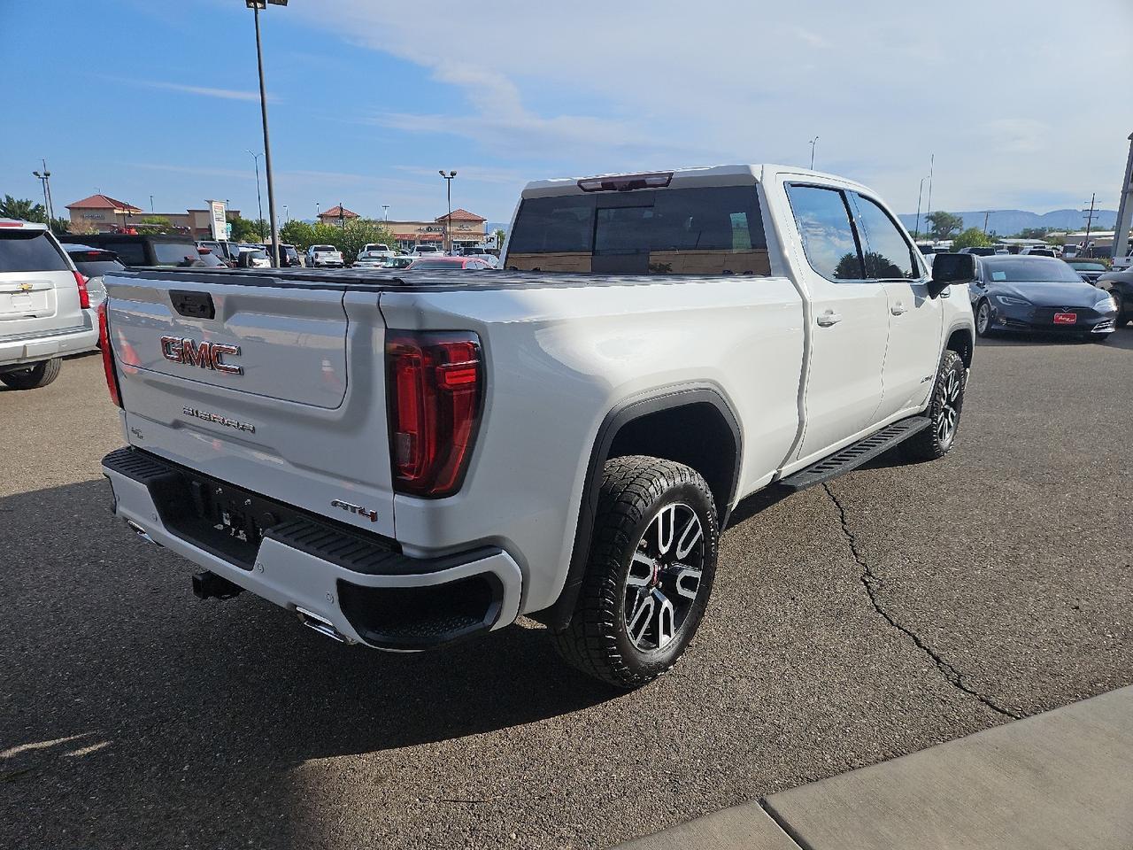 2022 Gmc Sierra 1500 AT4 photo 5
