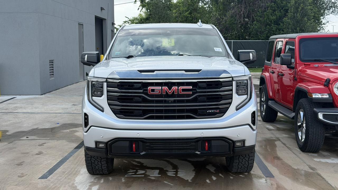 2022 GMC Sierra 1500 AT4