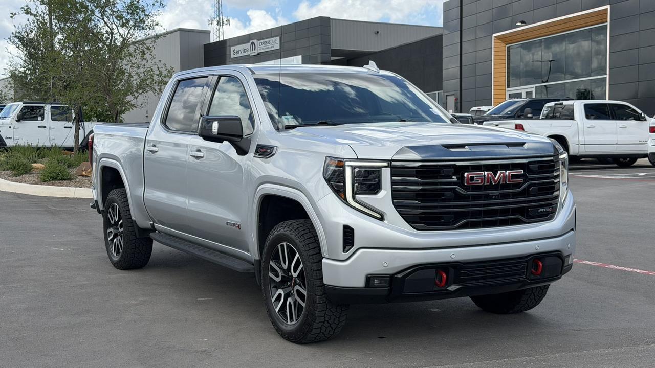 2022 GMC Sierra 1500 AT4