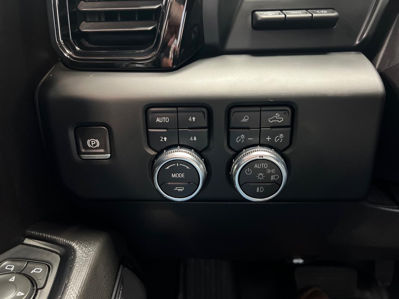 2022 GMC Sierra 1500 AT4X, Sport Step, Bed Cover Houston TX