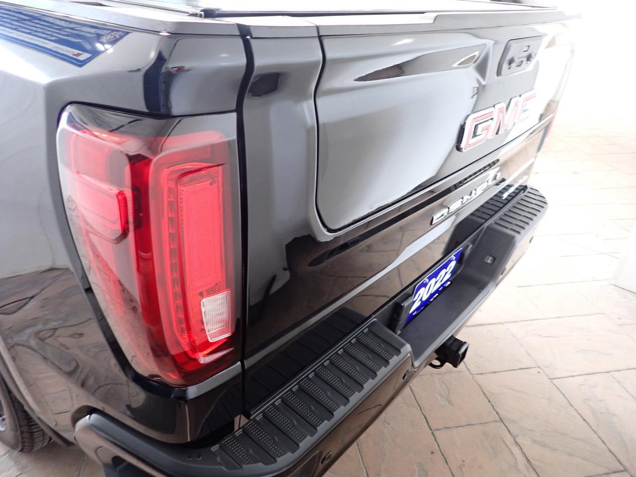 2022 GMC Sierra 1500 DENALI CREW CAB LEATHER NAVI SUNROOF 4WD SHORT BOX Listowel ON