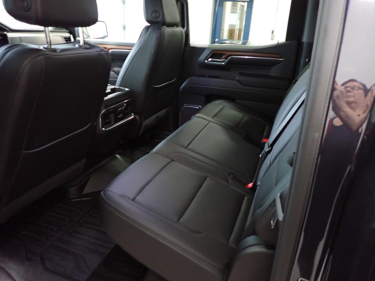 2022 GMC Sierra 1500 Denali 4WD CREW CAB 6.4 BOX LEATHER NAVI Listowel ON