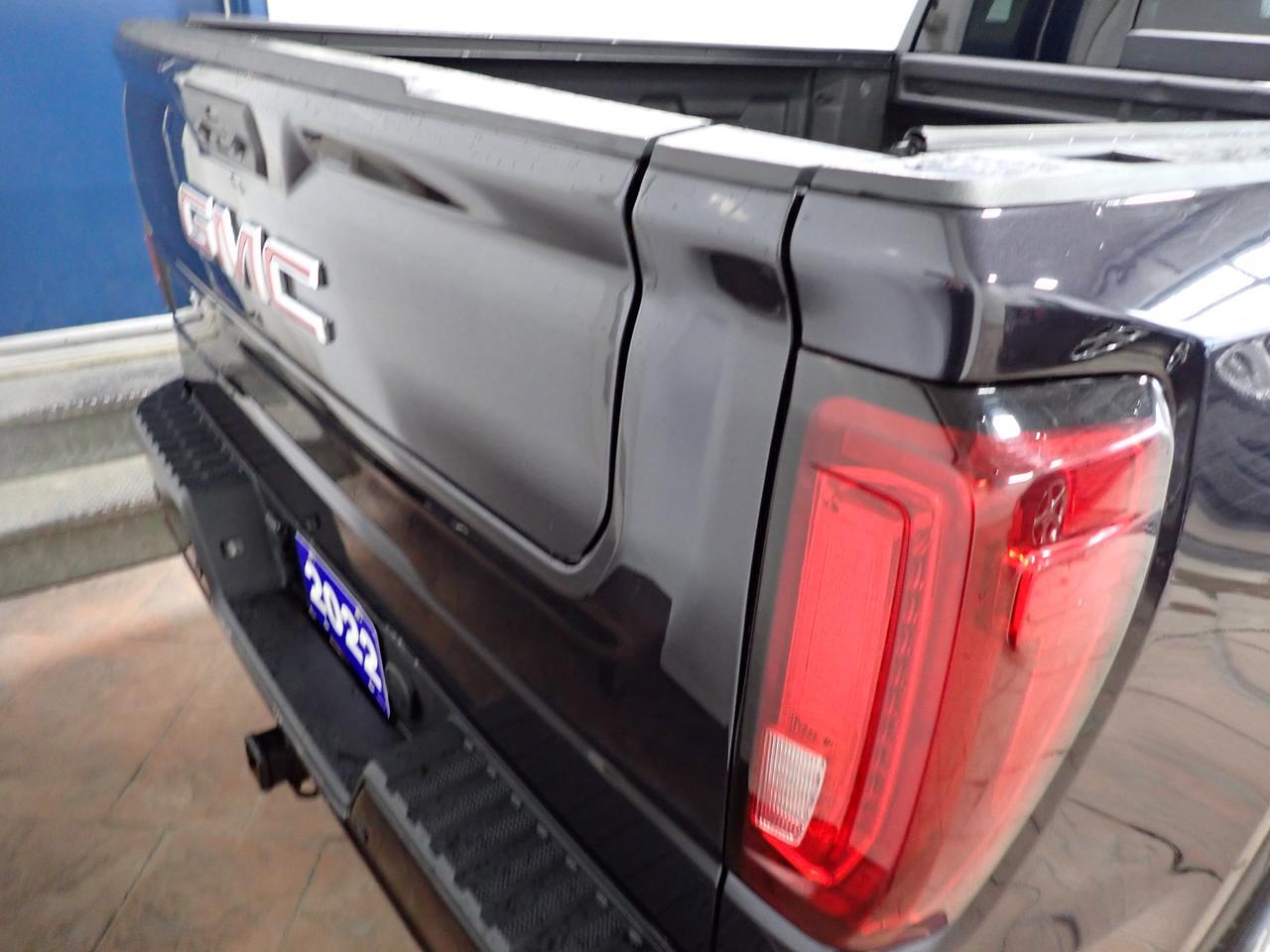 2022 GMC Sierra 1500 Denali 4WD CREW CAB 6.4 BOX LEATHER NAVI Listowel ON