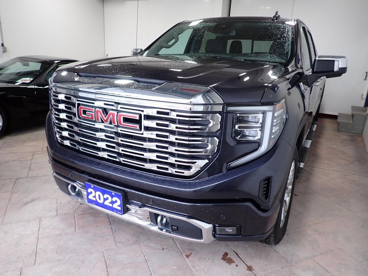 2022 GMC Sierra 1500 Denali 4WD CREW CAB LEATHER NAVI Listowel ON