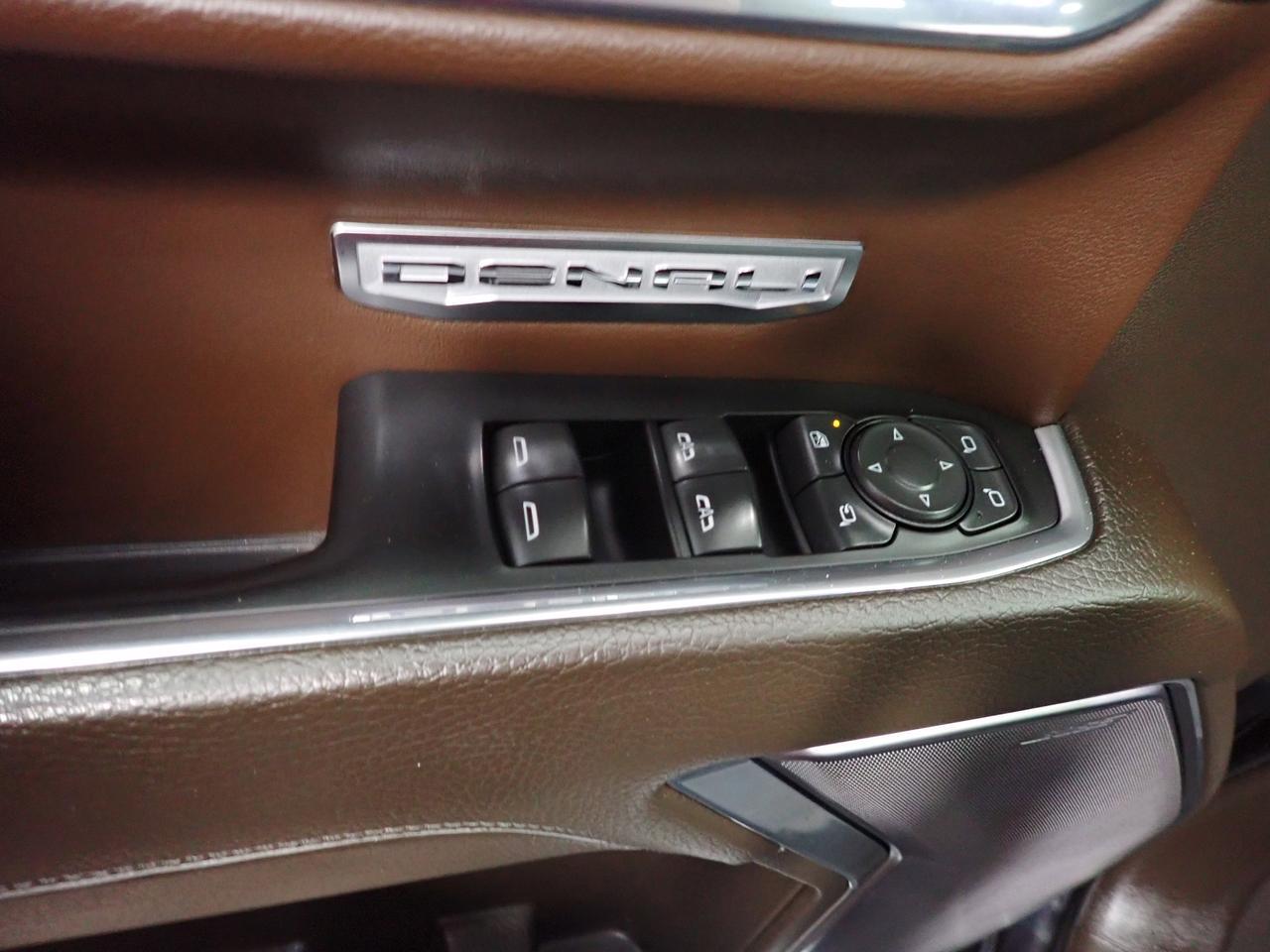 2022 GMC Sierra 1500 Denali 4WD CREW CAB LEATHER SUNROOF Listowel ON