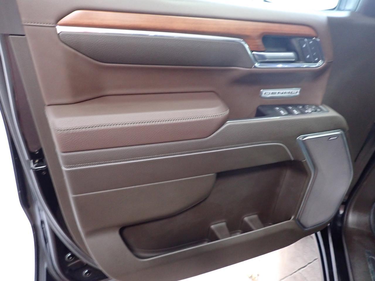 2022 GMC Sierra 1500 Denali 4WD CREW CAB LEATHER SUNROOF Listowel ON