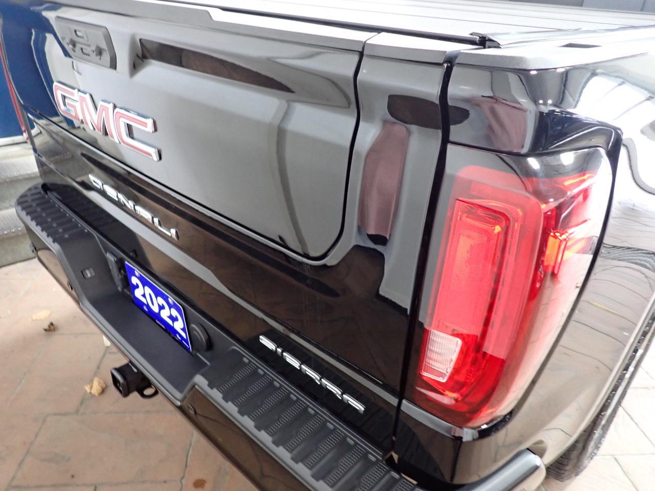 2022 GMC Sierra 1500 Denali 4WD CREW CAB LEATHER SUNROOF Listowel ON