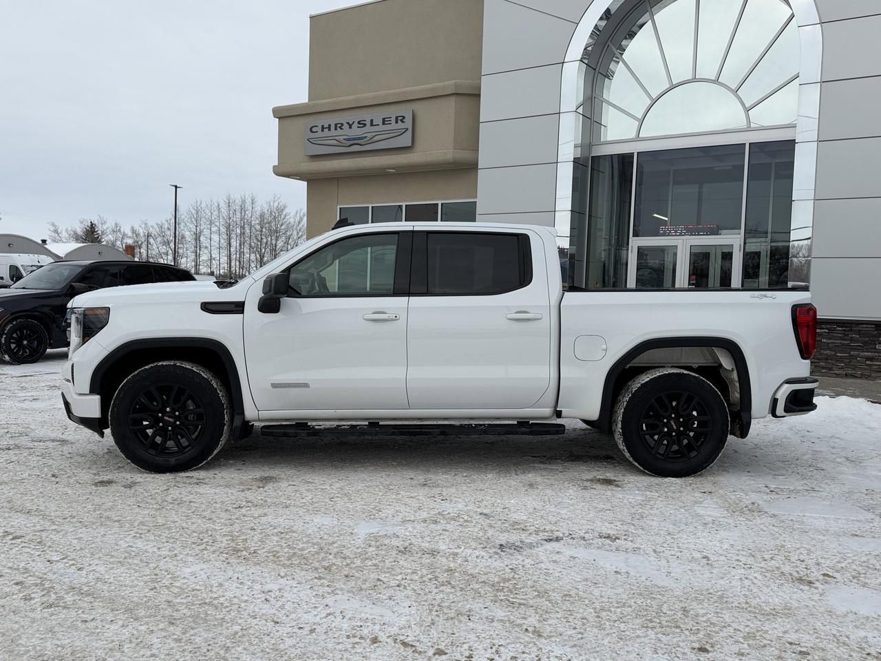 2022 GMC Sierra 1500 Elevation 4WD | Low KMs | NAV | Heated Seats | Remote Start | Backup Camera | 20IN Wheels Redwater AB