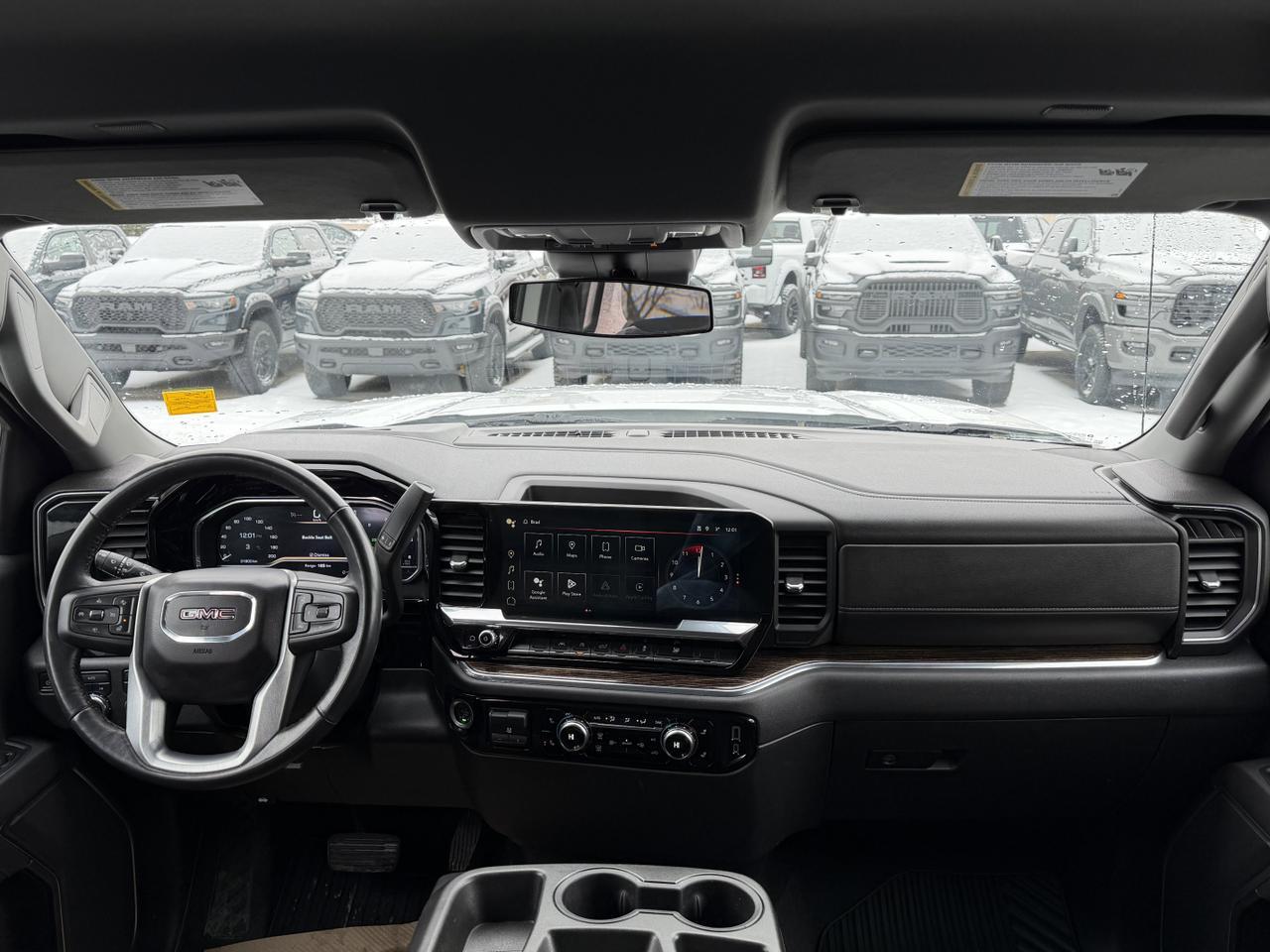 2022 GMC Sierra 1500 Elevation 4WD | Low KMs | NAV | Heated Seats | Remote Start | Backup Camera | 20IN Wheels Redwater AB