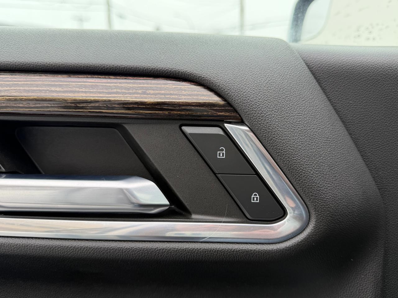 2022 GMC Sierra 1500 Elevation 4WD | Low KMs | NAV | Heated Seats | Remote Start | Backup Camera | 20IN Wheels Redwater AB