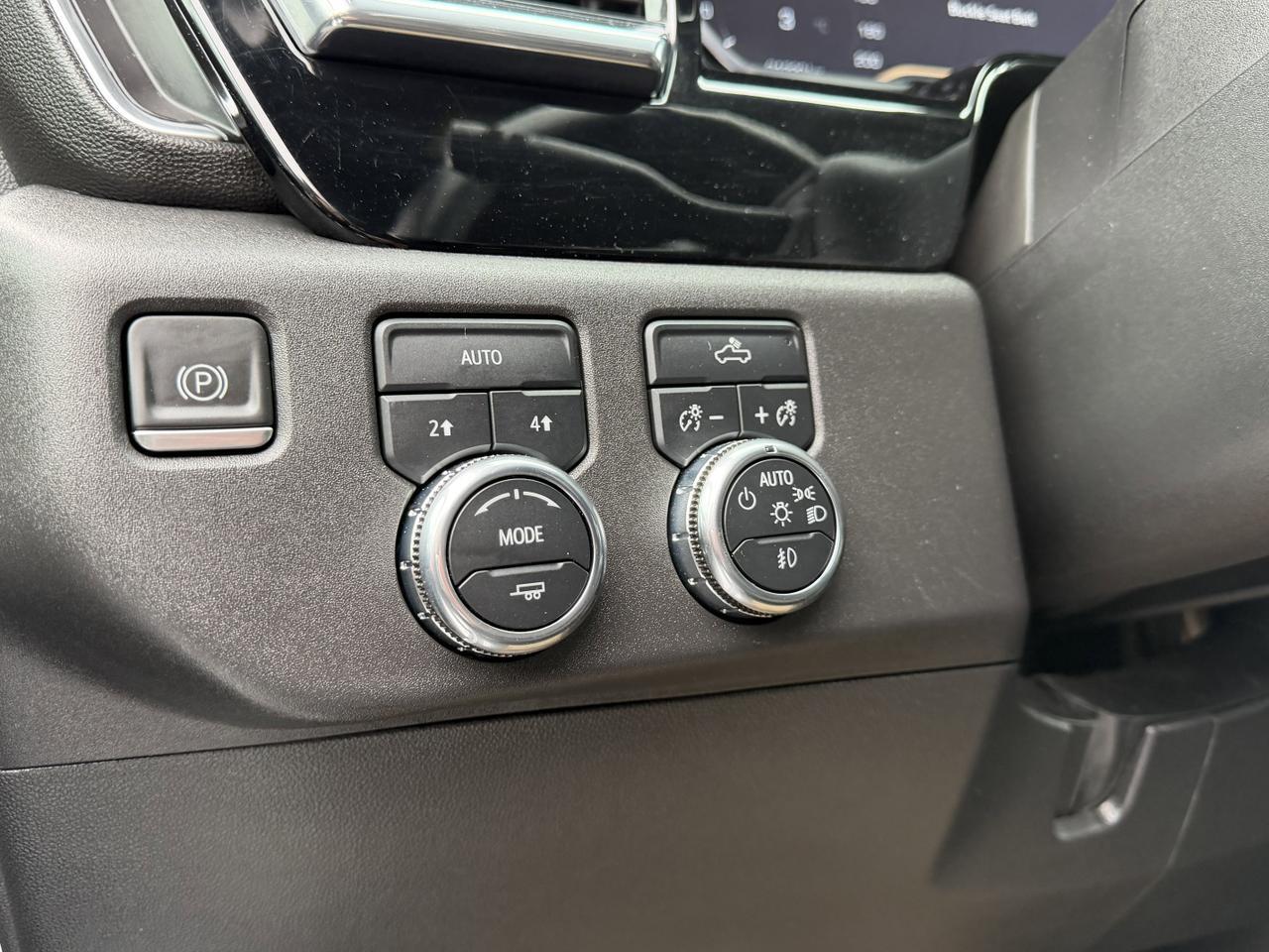 2022 GMC Sierra 1500 Elevation 4WD | Low KMs | NAV | Heated Seats | Remote Start | Backup Camera | 20IN Wheels Redwater AB