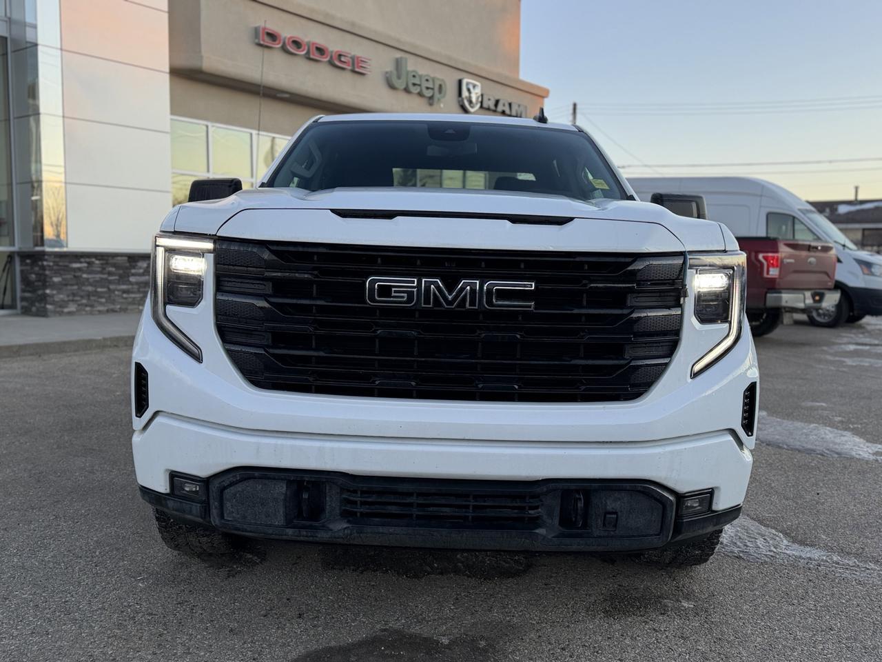 2022 GMC Sierra 1500 Elevation Redwater AB