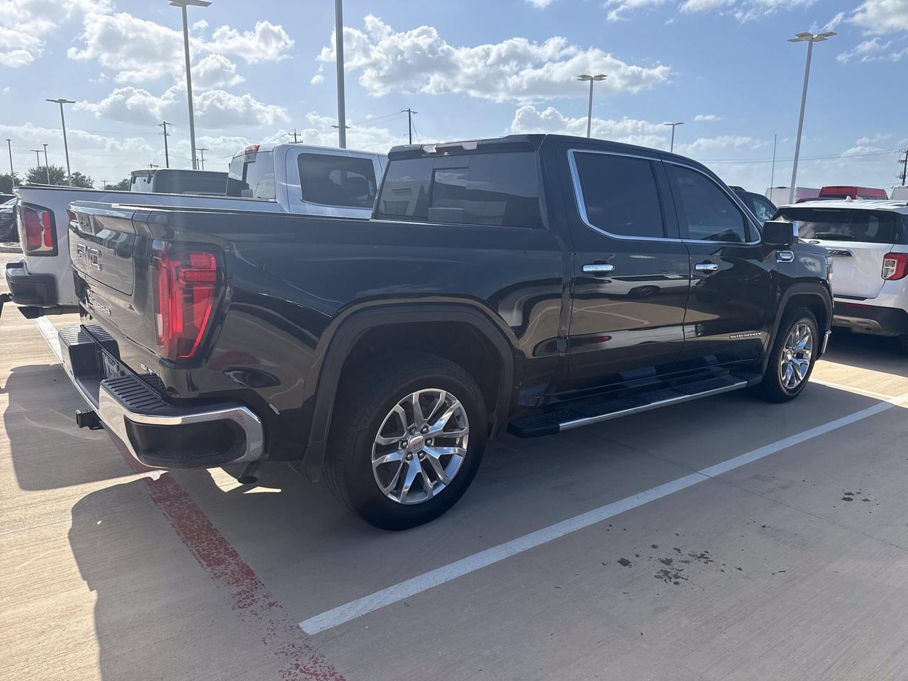 2022 GMC Sierra 1500 Limited SLT