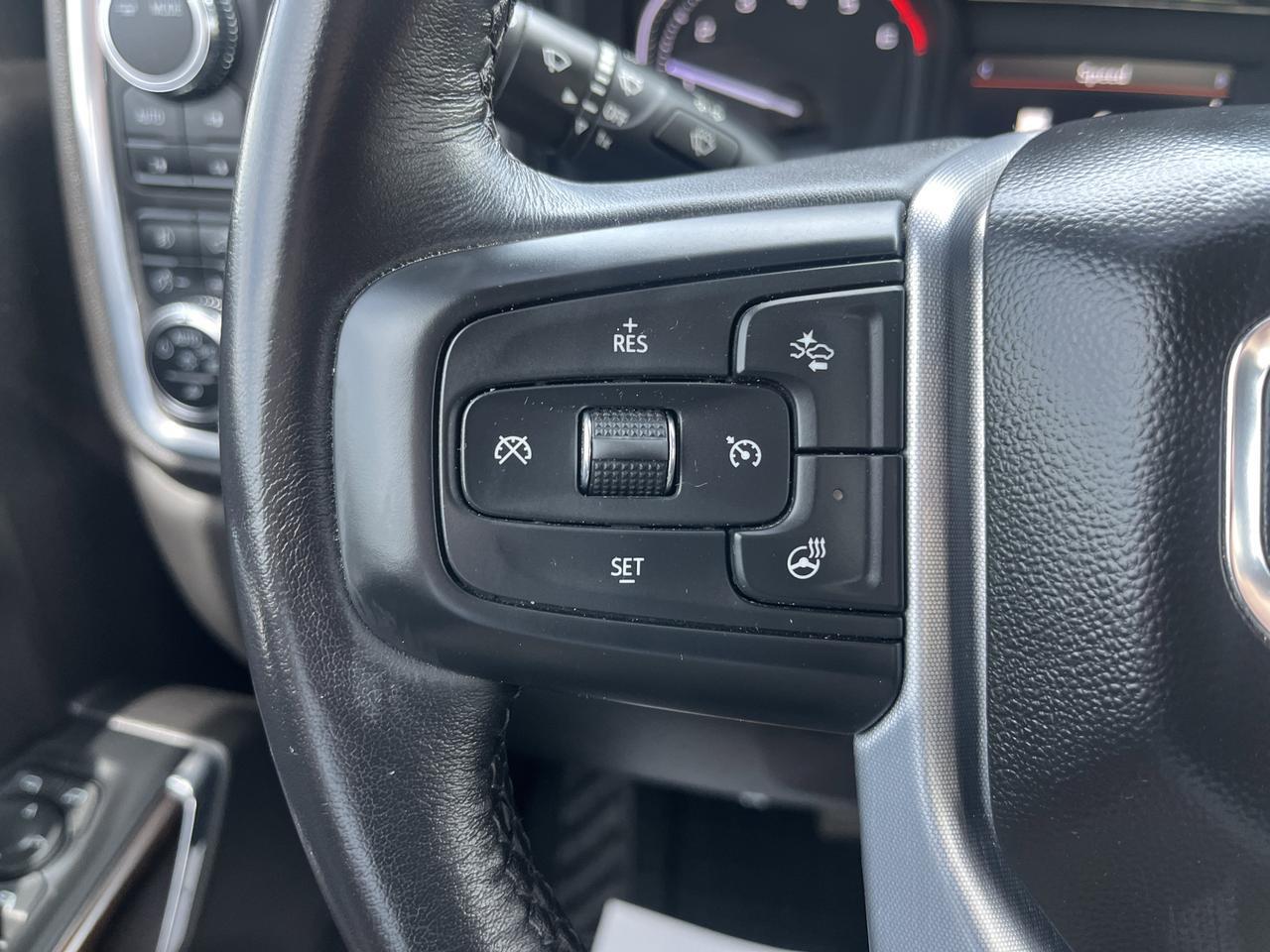 2022 GMC Sierra 1500 Limited SLT X31 Crew Cab 4WD 5.3L PremumPlusPkg w/AdptvCrz Nav 20s HtdMemBuckets Spray-OnBedliner Saukville WI