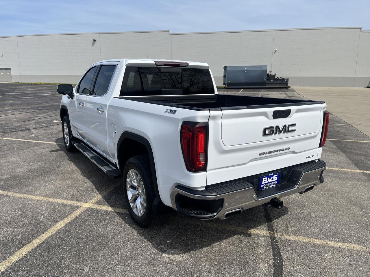 2022 GMC Sierra 1500 Limited SLT X31 Crew Cab 4WD 5.3L PremumPlusPkg w/AdptvCrz Nav 20s HtdMemBuckets Spray-OnBedliner Saukville WI