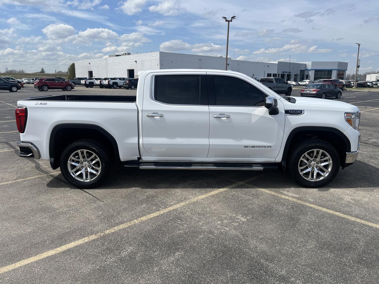 2022 GMC Sierra 1500 Limited SLT X31 Crew Cab 4WD 5.3L PremumPlusPkg w/AdptvCrz Nav 20s HtdMemBuckets Spray-OnBedliner Saukville WI