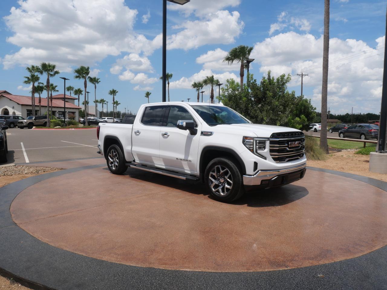 2022 GMC Sierra 1500 SLT