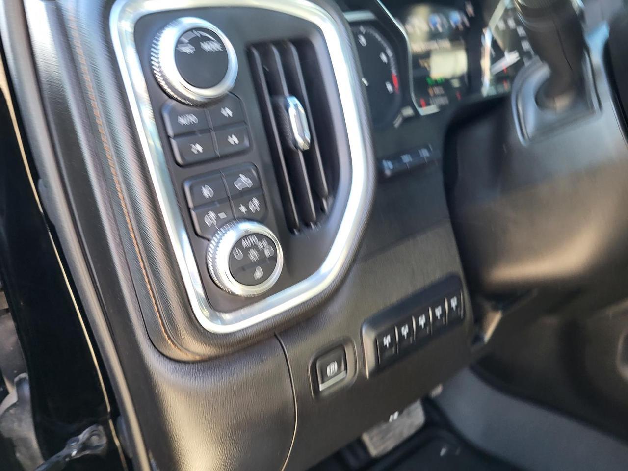 2022 GMC Sierra 2500HD 4WD Crew Cab 159 AT4 Beeville TX