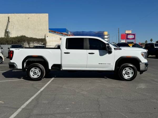 2022 GMC Sierra 2500HD 4WD Crew Cab Standard Bed Pro