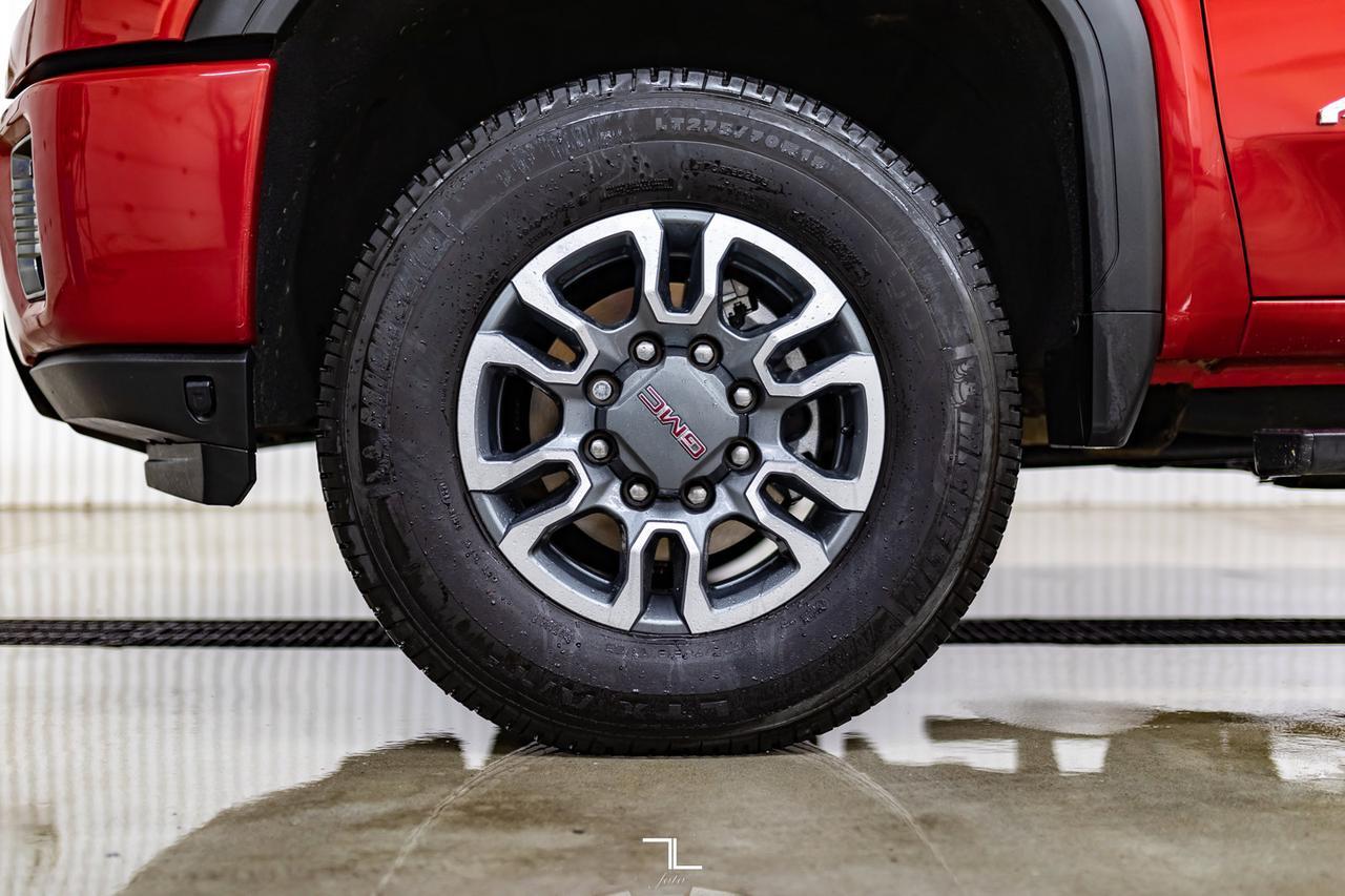 2022 GMC Sierra 2500HD 4x4 Crew Cab AT4 Diesel Leather Nav BCam Red Deer AB