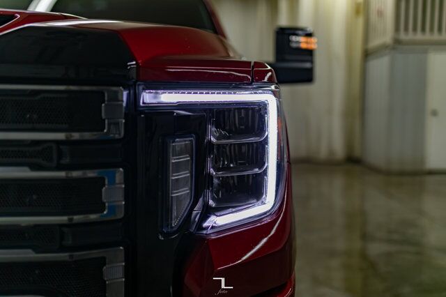 2022 GMC Sierra 2500HD 4x4 Crew Cab AT4 Diesel Leather Nav BCam Red Deer AB