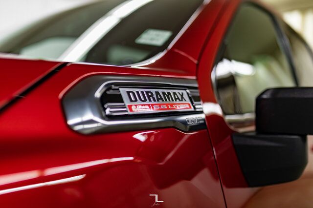 2022 GMC Sierra 2500HD 4x4 Crew Cab AT4 Diesel Leather Nav BCam Red Deer AB