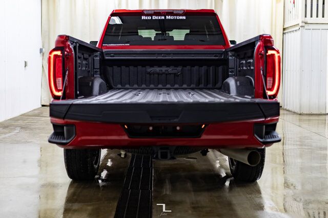 2022 GMC Sierra 2500HD 4x4 Crew Cab AT4 Diesel Leather Nav BCam Red Deer AB